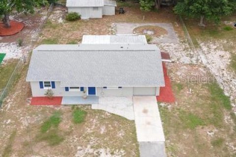 House in Leesburg, Florida 3 bedrooms, 88.26 sq.m. № 2199778 - photo 8
