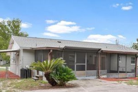 House in Leesburg, Florida 3 bedrooms, 88.26 sq.m. № 2199778 - photo 4