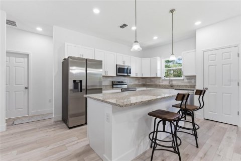 Casa en venta en Ocklawaha, Florida, 3 dormitorios, 127.83 m2 № 2204418 - foto 5