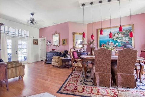 House in Winter Haven, Florida 4 bedrooms, 192.21 sq.m. № 1760638 - photo 6