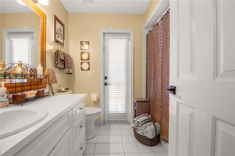 House in Winter Haven, Florida 4 bedrooms, 192.21 sq.m. № 1760638 - photo 28