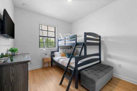 Купить таунхаус в Хайалиа, Флорида 3 спальни, 154.96м2, № 2090653 - фото 9