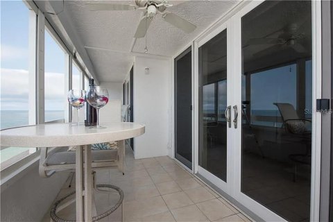Condominio en alquiler en Redington Shores, Florida, 2 dormitorios, 108.23 m2 № 1683122 - foto 11