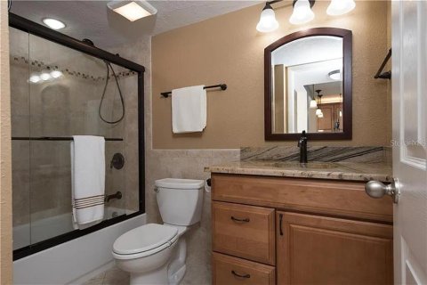 Condominio en alquiler en Redington Shores, Florida, 2 dormitorios, 108.23 m2 № 1683122 - foto 18