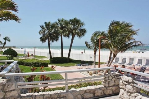 Condominio en alquiler en Redington Shores, Florida, 2 dormitorios, 108.23 m2 № 1683122 - foto 22