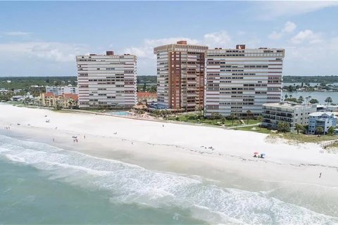 Condominio en alquiler en Redington Shores, Florida, 2 dormitorios, 108.23 m2 № 1683122 - foto 30
