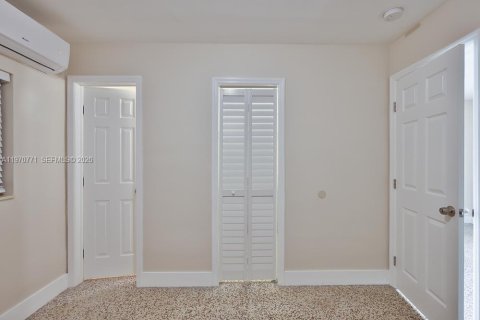 Villa ou maison à louer à Miami, Floride: 1 chambre, 144.09 m2 № 2031451 - photo 8
