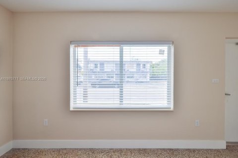Villa ou maison à louer à Miami, Floride: 1 chambre, 144.09 m2 № 2031451 - photo 14