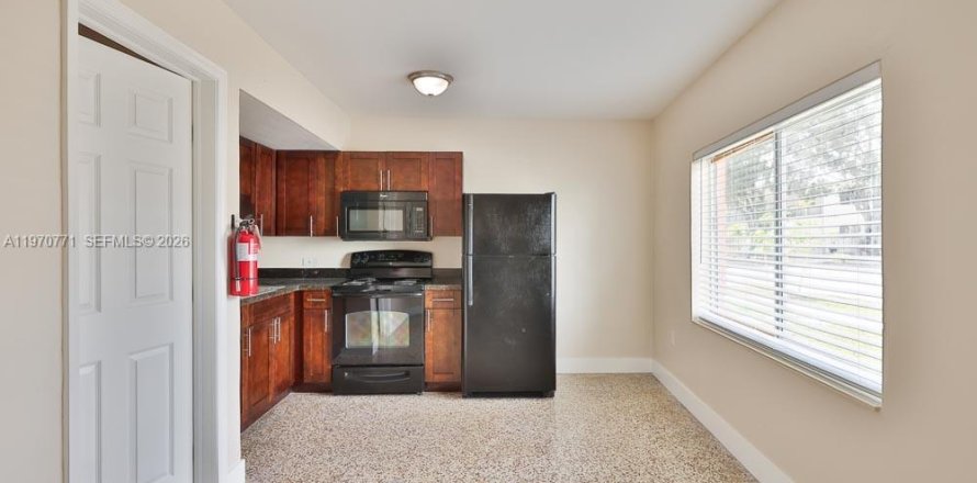 Villa ou maison à Miami, Floride 1 chambre, 144.09 m2 № 2031451