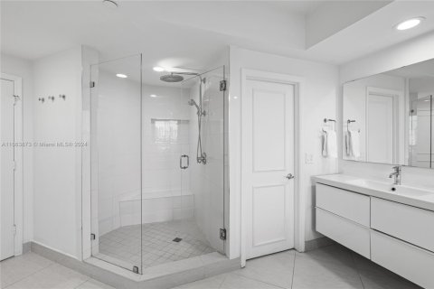 Condo in Aventura, Florida, 3 bedrooms  № 1860215 - photo 27
