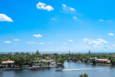 Condo in Aventura, Florida, 3 bedrooms  № 1860215 - photo 1