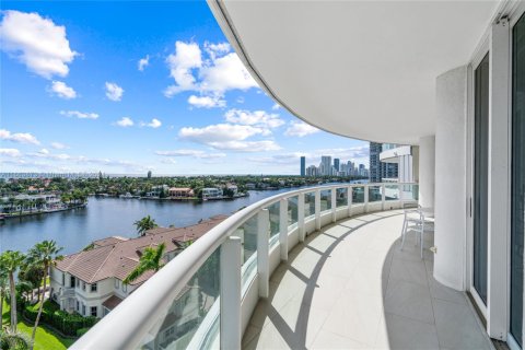 Condo in Aventura, Florida, 3 bedrooms  № 1860215 - photo 9