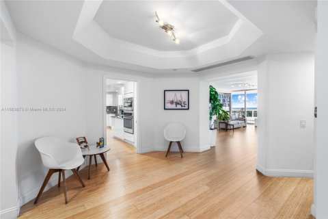 Condo in Aventura, Florida, 3 bedrooms  № 1860215 - photo 2