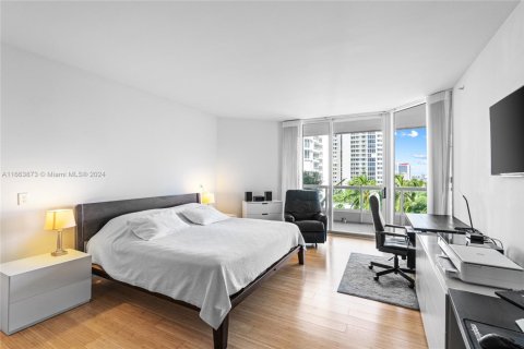 Condo in Aventura, Florida, 3 bedrooms  № 1860215 - photo 23