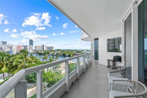 Condo in Aventura, Florida, 3 bedrooms  № 1860215 - photo 12