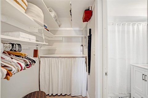 Appartement à louer à Hollywood, Floride: 1 chambre, 59.18 m2 № 1942033 - photo 17