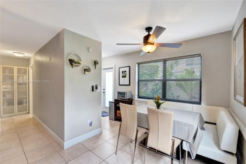 Appartement à louer à Hollywood, Floride: 1 chambre, 59.18 m2 № 1942033 - photo 27