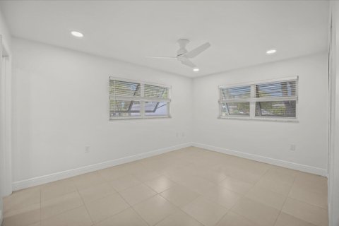 Villa ou maison à vendre à St. Lucie, Floride: 2 chambres, 146.79 m2 № 2397233 - photo 22