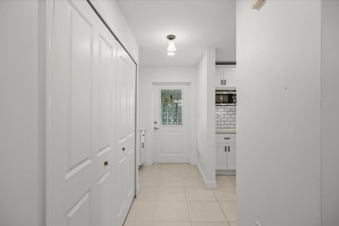 Villa ou maison à vendre à St. Lucie, Floride: 2 chambres, 146.79 m2 № 2397233 - photo 11