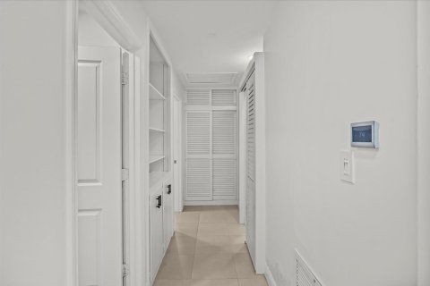 Villa ou maison à vendre à St. Lucie, Floride: 2 chambres, 146.79 m2 № 2397233 - photo 29