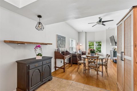 Touwnhouse à vendre à Tampa, Floride: 2 chambres, 120.4 m2 № 2200095 - photo 17