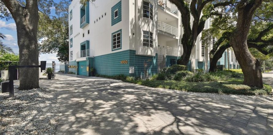 Touwnhouse à Tampa, Floride 2 chambres, 120.4 m2 № 2200095