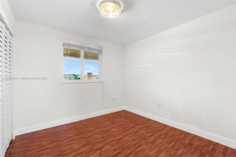 Condominio en venta en Miami, Florida, 3 dormitorios, 117.06 m2 № 1691912 - foto 27