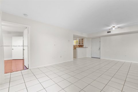 Condominio en venta en Miami, Florida, 3 dormitorios, 117.06 m2 № 1691912 - foto 13