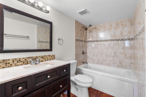 Condominio en venta en Miami, Florida, 3 dormitorios, 117.06 m2 № 1691912 - foto 23