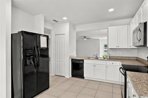 Villa ou maison à vendre à Port Orange, Floride: 3 chambres, 163.51 m2 № 2299254 - photo 11