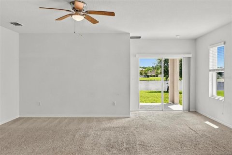 Villa ou maison à vendre à Port Orange, Floride: 3 chambres, 163.51 m2 № 2299254 - photo 16