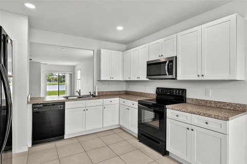 Villa ou maison à vendre à Port Orange, Floride: 3 chambres, 163.51 m2 № 2299254 - photo 9