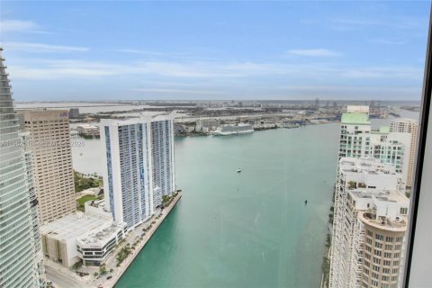 Condo in Miami, Florida, 2 bedrooms  № 2080943
