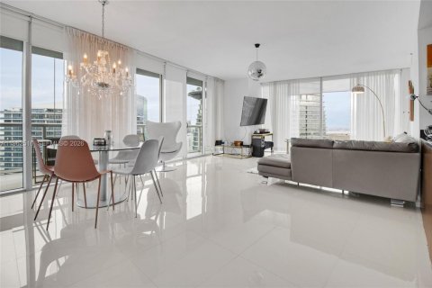 Condo in Miami, Florida, 2 bedrooms № 2080943 - photo 8
