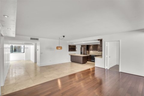 Copropriété à louer à Key Biscayne, Floride: 2 chambres, 148.64 m2 № 2389764 - photo 7
