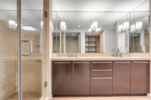 Copropriété à louer à Key Biscayne, Floride: 2 chambres, 148.64 m2 № 2389764 - photo 21