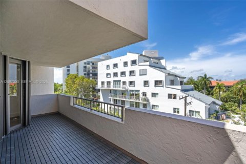 Copropriété à louer à Key Biscayne, Floride: 2 chambres, 148.64 m2 № 2389764 - photo 27