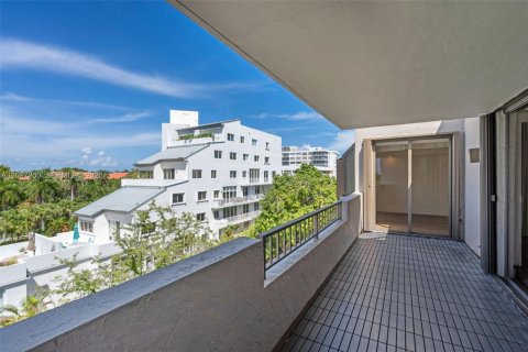 Copropriété à louer à Key Biscayne, Floride: 2 chambres, 148.64 m2 № 2389764 - photo 26
