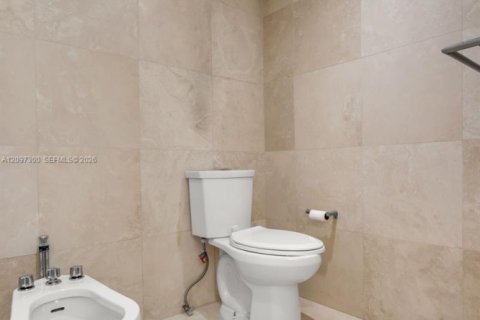 Copropriété à louer à Key Biscayne, Floride: 2 chambres, 148.64 m2 № 2389764 - photo 20