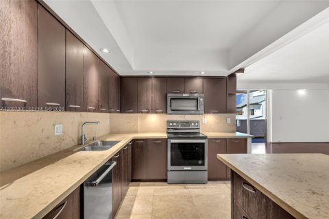 Copropriété à louer à Key Biscayne, Floride: 2 chambres, 148.64 m2 № 2389764 - photo 10