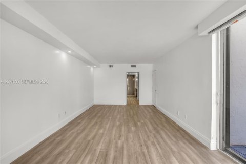 Copropriété à louer à Key Biscayne, Floride: 2 chambres, 148.64 m2 № 2389764 - photo 17