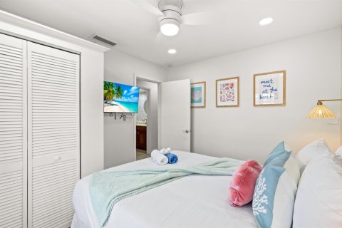House in Fort Lauderdale, Florida 3 bedrooms, 151.43 sq.m. № 2182888 - photo 21