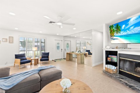 House in Fort Lauderdale, Florida 3 bedrooms, 151.43 sq.m. № 2182888 - photo 6