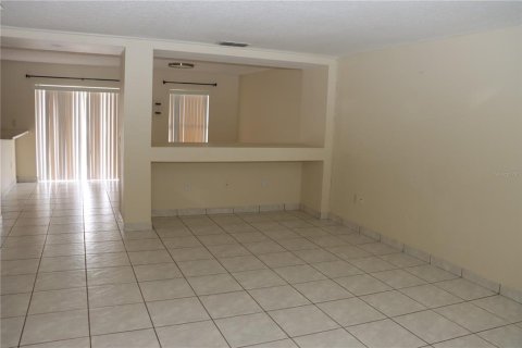 Villa ou maison à louer à Kissimmee, Floride: 3 chambres, 211.72 m2 № 2415354 - photo 3