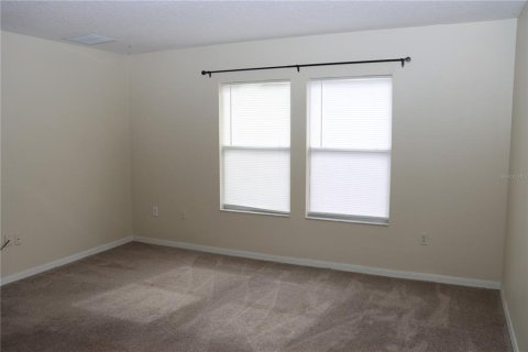 Villa ou maison à louer à Kissimmee, Floride: 3 chambres, 211.72 m2 № 2415354 - photo 10