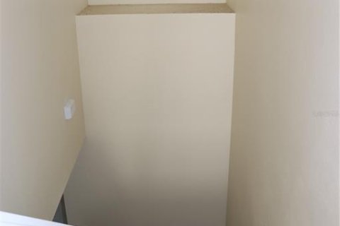 Villa ou maison à louer à Kissimmee, Floride: 3 chambres, 211.72 m2 № 2415354 - photo 23