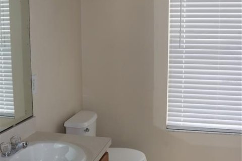 Villa ou maison à louer à Kissimmee, Floride: 3 chambres, 211.72 m2 № 2415354 - photo 17