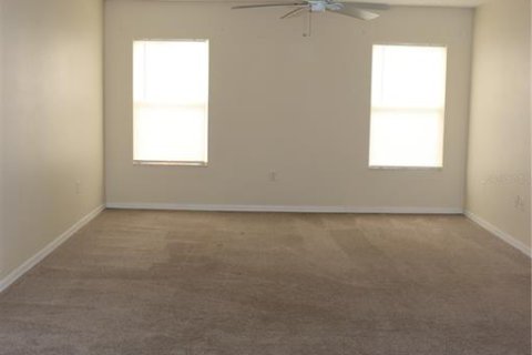 Villa ou maison à louer à Kissimmee, Floride: 3 chambres, 211.72 m2 № 2415354 - photo 18