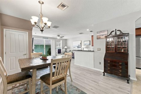Touwnhouse à vendre à New Port Richey, Floride: 3 chambres, 142.14 m2 № 2390815 - photo 12