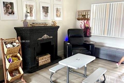 House in Miami, Florida 4 bedrooms, 153.57 sq.m. № 2015312 - photo 6